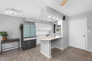 Photo #4: 6852776 Listing 