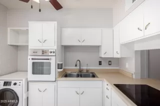 Photo #3: 6852789 Listing