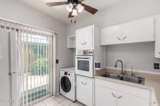 Photo #4: 6852789 Listing