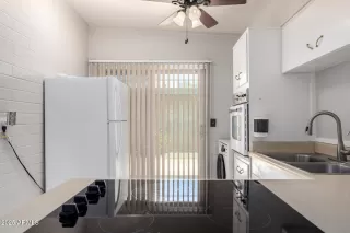 Photo #6: 6852789 Listing