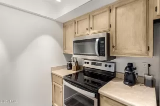 Photo #6: 6852816 Listing 