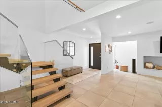 Photo #1: 6852861 Listing