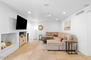 Photo #6: 6852861 Listing