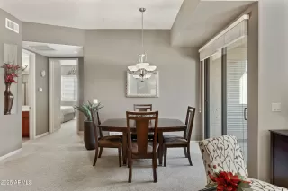 Photo #6: 6852892 Listing 