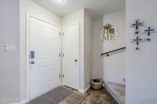 Photo #4: 6853080 Listing