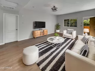 Photo #1: 6853111 Listing