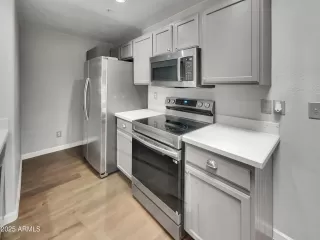 Photo #5: 6853111 Listing