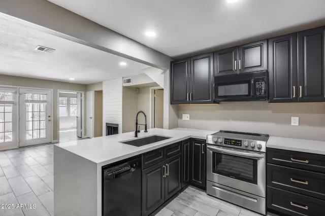 MLS: 6853236 Condo For Sale