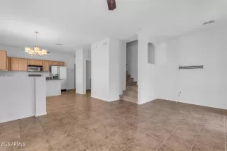 Photo #5: 6853261 Listing