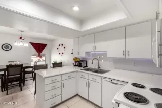 Photo #6: 6853354 Listing