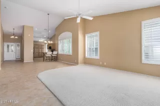 Photo #4: 6853360 Listing