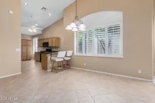 Photo #6: 6853360 Listing