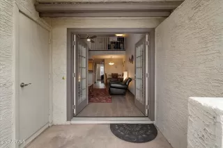 Photo #4: 6853427 Listing 