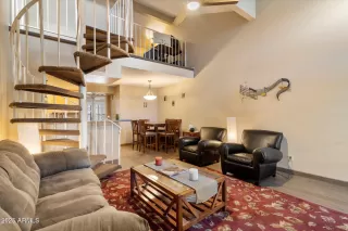 Photo #6: 6853427 Listing 