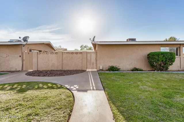 MLS: 6853641 Condo For Sale