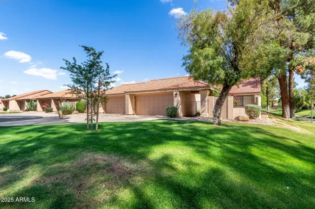 MLS: 6853644 Condo For Sale