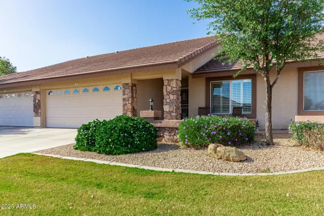 MLS: 6853675 Condo For Sale