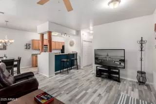 Photo #2: 6853796 Listing 