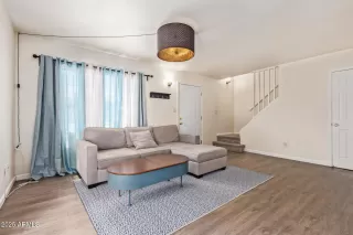 Photo #2: 6853985 Listing