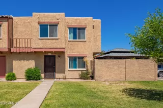 Photo #4: 6853985 Listing