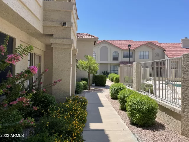 MLS: 6854577 Condo For Sale