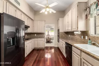 Photo #3: 6854644 Listing 