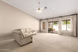 Photo #6: 6854644 Listing 