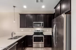 Photo #6: 6854914 Listing 