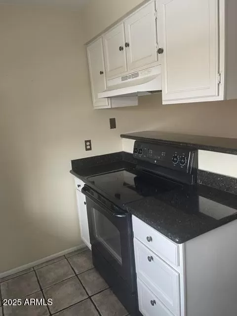 MLS: 6854993 Condo For Sale
