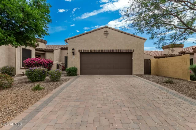 MLS: 6855007 Condo For Sale