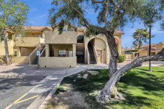 Photo #2: 6855165 Listing 