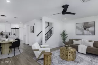 Photo #3: 6855188 Listing