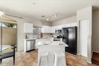 Photo #1: 6855416 Listing 