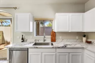 Photo #5: 6855416 Listing 