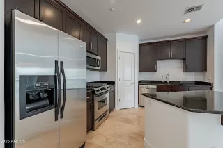 Photo #4: 6855447 Listing 