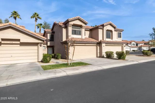 MLS: 6855611 Condo For Sale