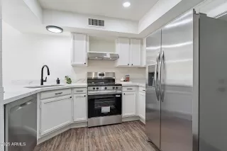 Photo #5: 6855822 Listing 