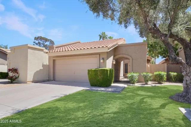 MLS: 6856059 Condo For Sale