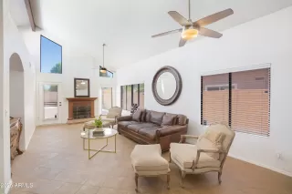 Photo #5: 6856059 Listing