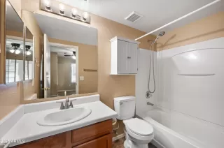 Photo #5: 6856094 Listing 