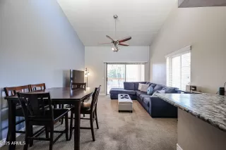 Photo #2: 6856157 Listing 