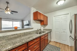 Photo #3: 6856199 Listing