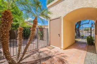 Photo #1: 6856211 Listing