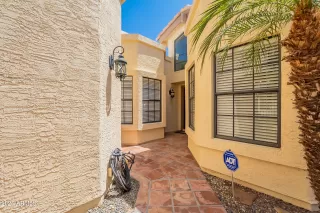 Photo #2: 6856211 Listing