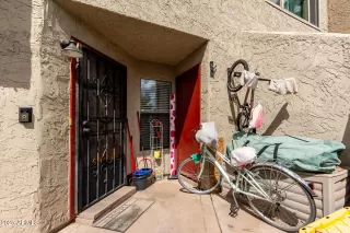 Photo #1: 6856324 Listing