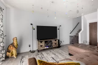 Photo #2: 6856324 Listing