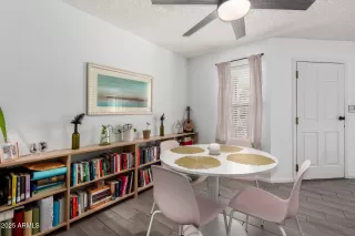 Photo #6: 6856324 Listing