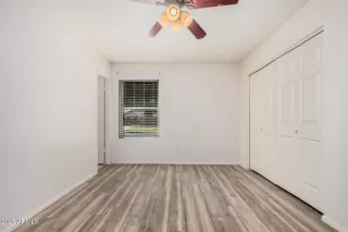 Photo #5: 6856382 Listing