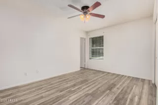 Photo #6: 6856382 Listing