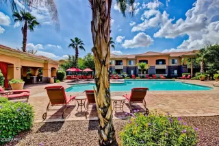 Photo #2: 6856419 Listing 